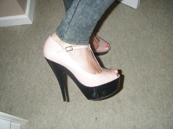 25P Feet and Heel Fetish
