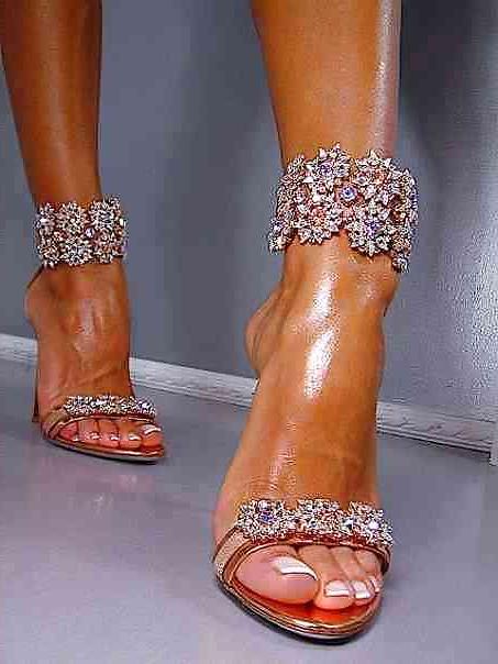 25P Feet and Heel fetish 3