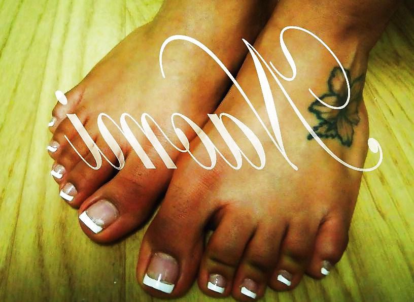 25P Mouthwatering Feet