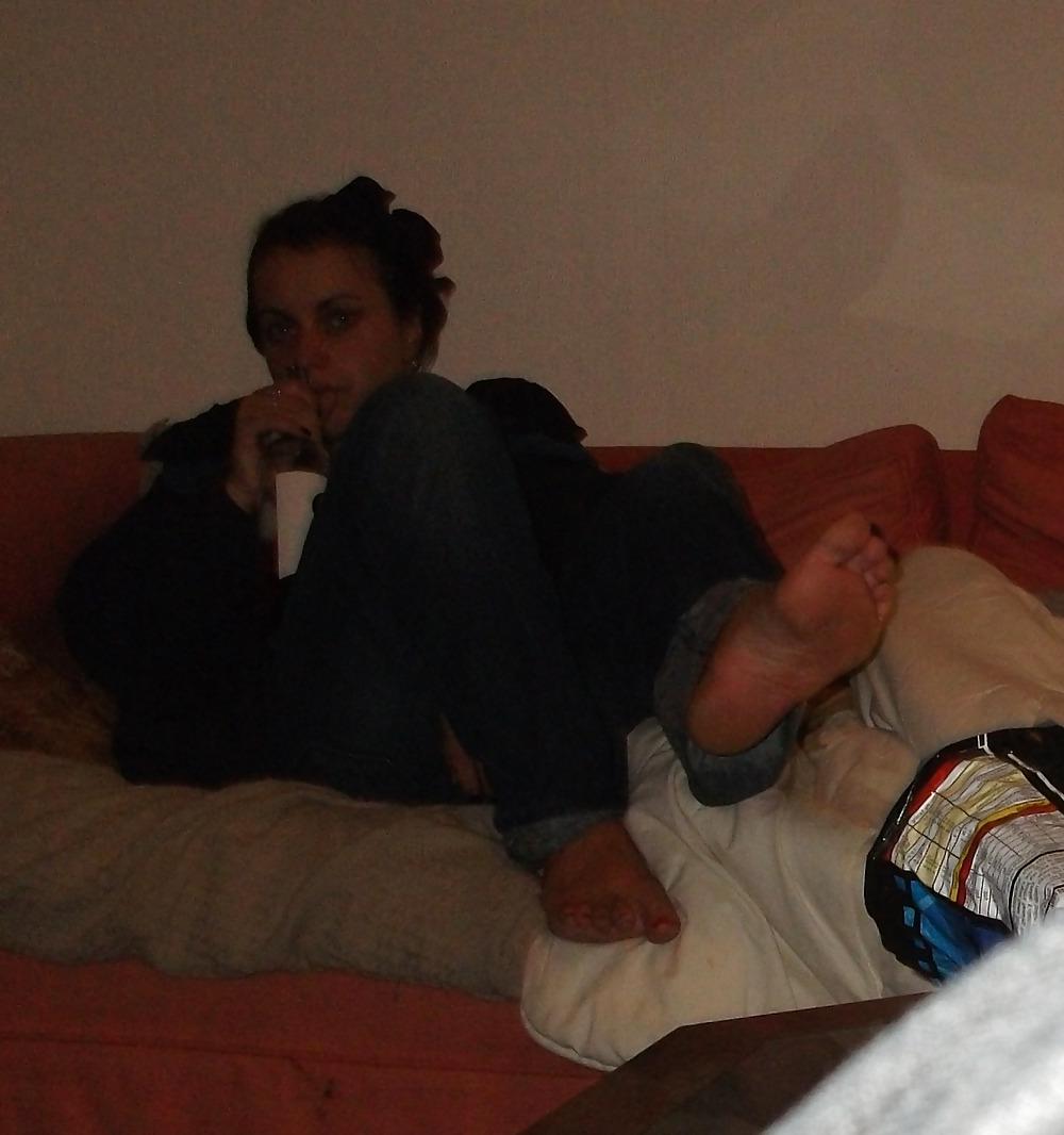 25P Amateur Female Soles 01