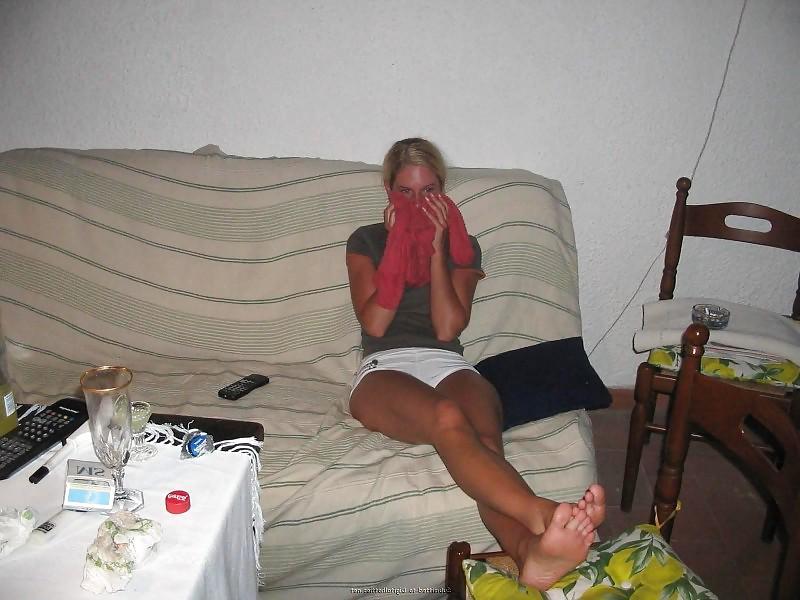 25P Amateur Female Soles 05