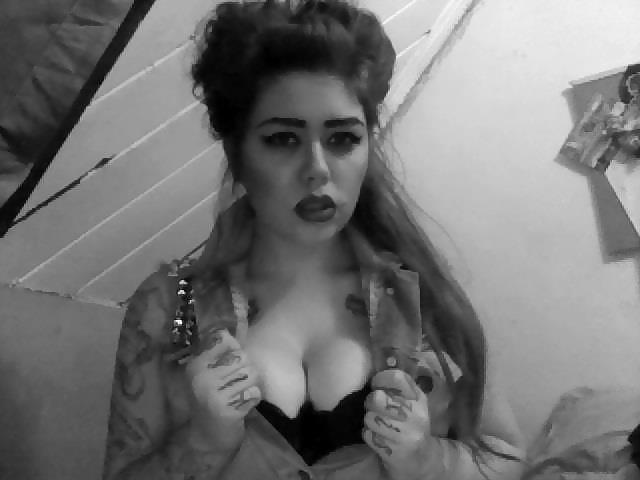 8P My pictures, use me for a quickie then cum on me?