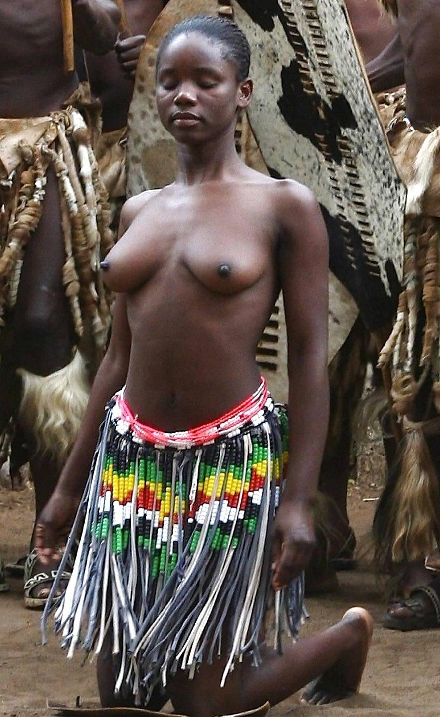25P Jungle girls from Kenia