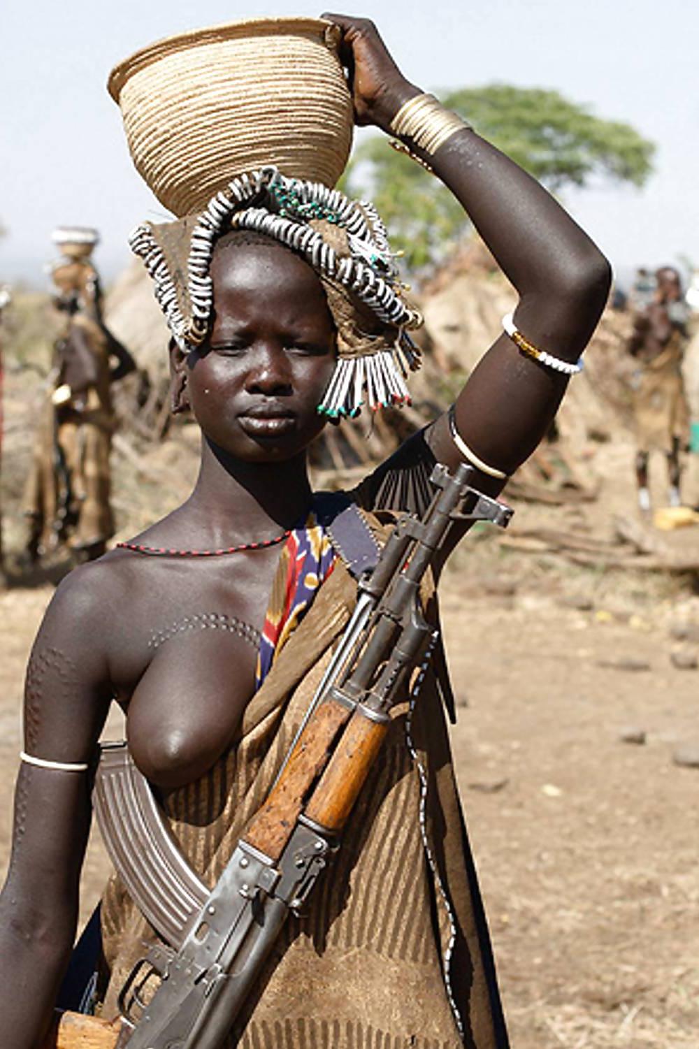 25P Jungle girls from Kenia