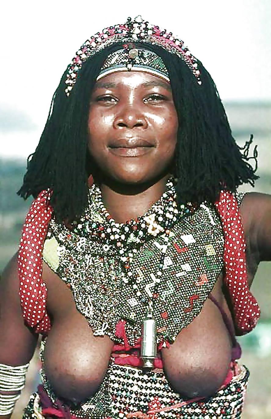 25P Jungle girls from Kenia