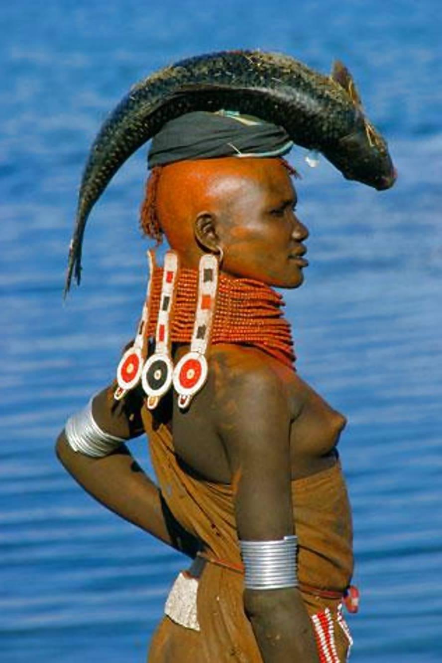 25P Jungle girls from Kenia