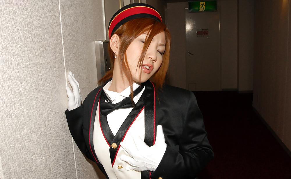 12P Japanese hotel staff flashing in public