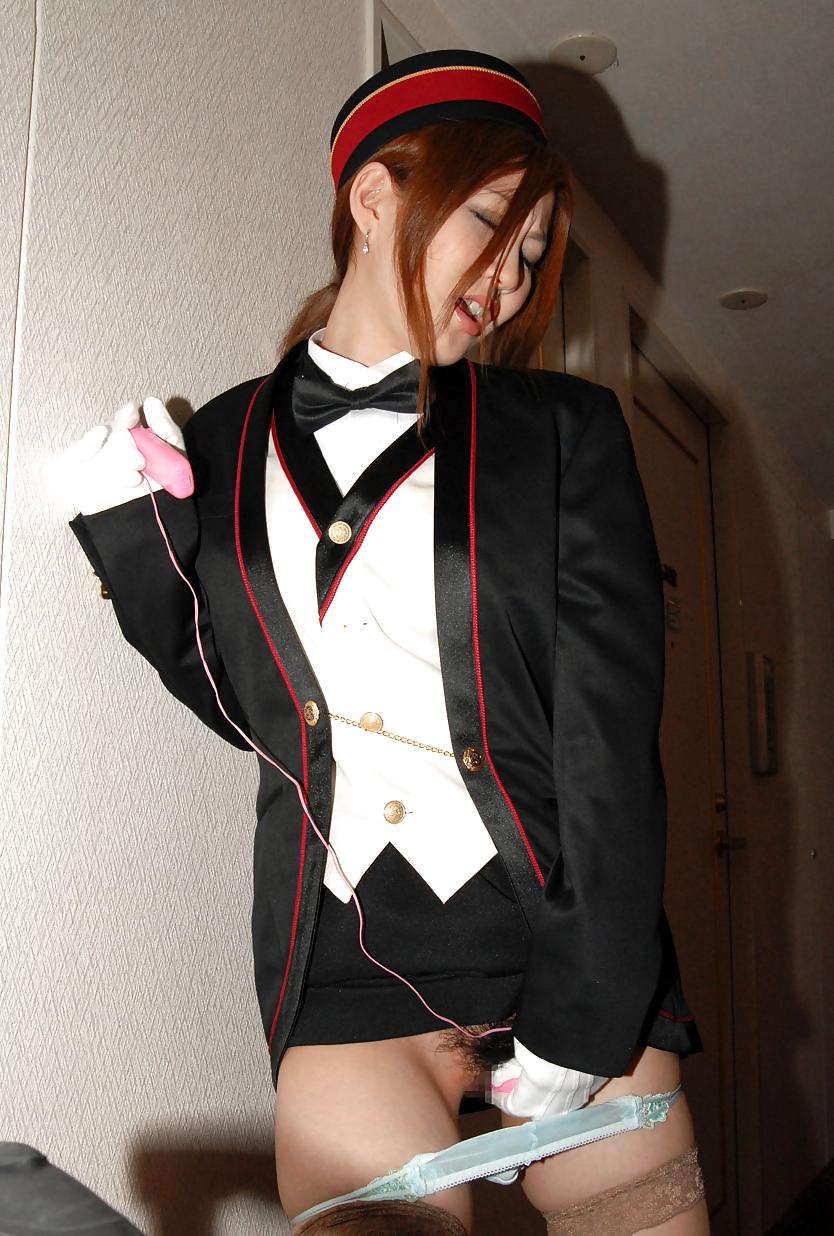 12P Japanese hotel staff flashing in public