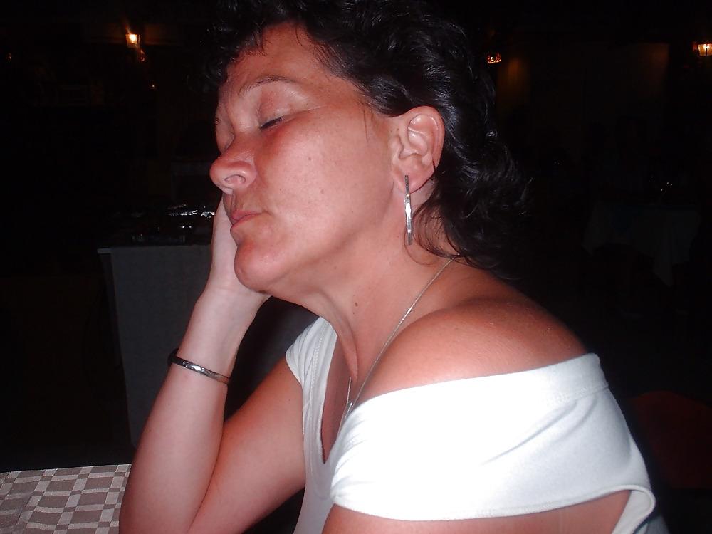 25P British Milf Jayne