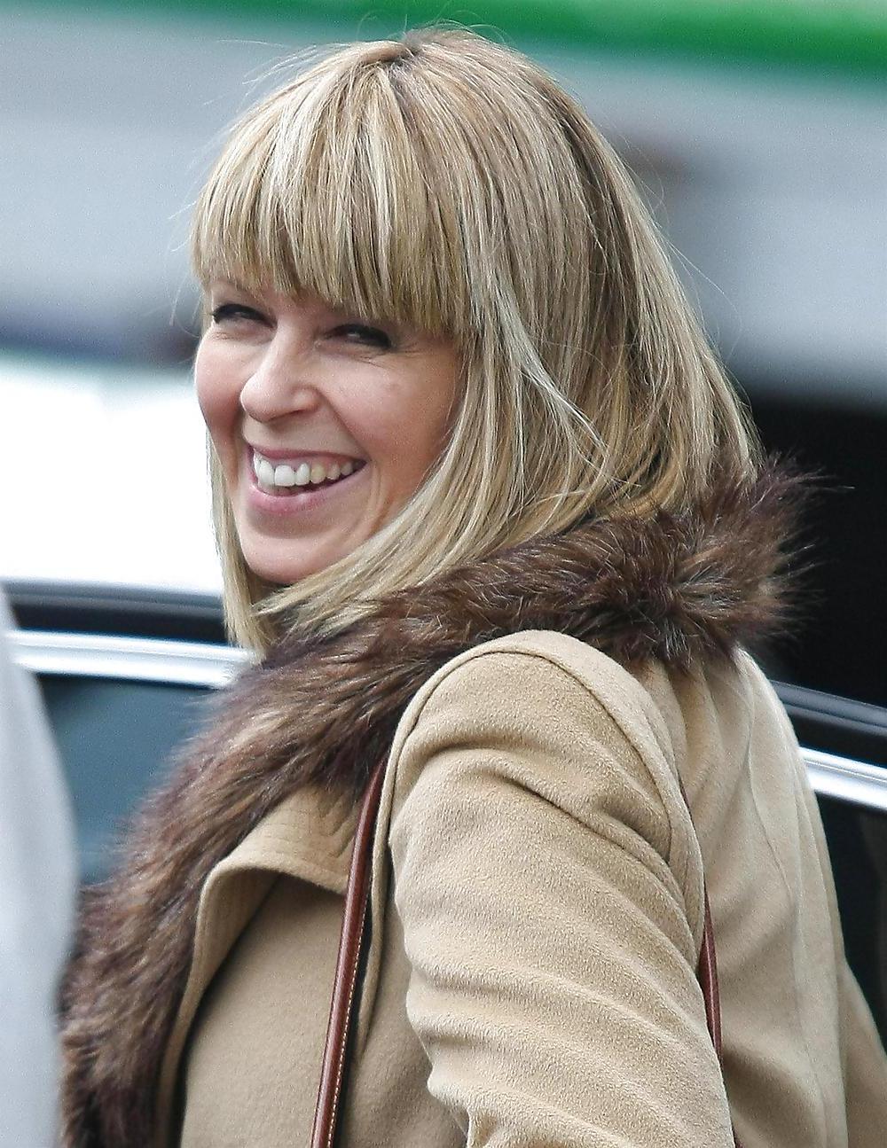 25P British milf Kate Garraway