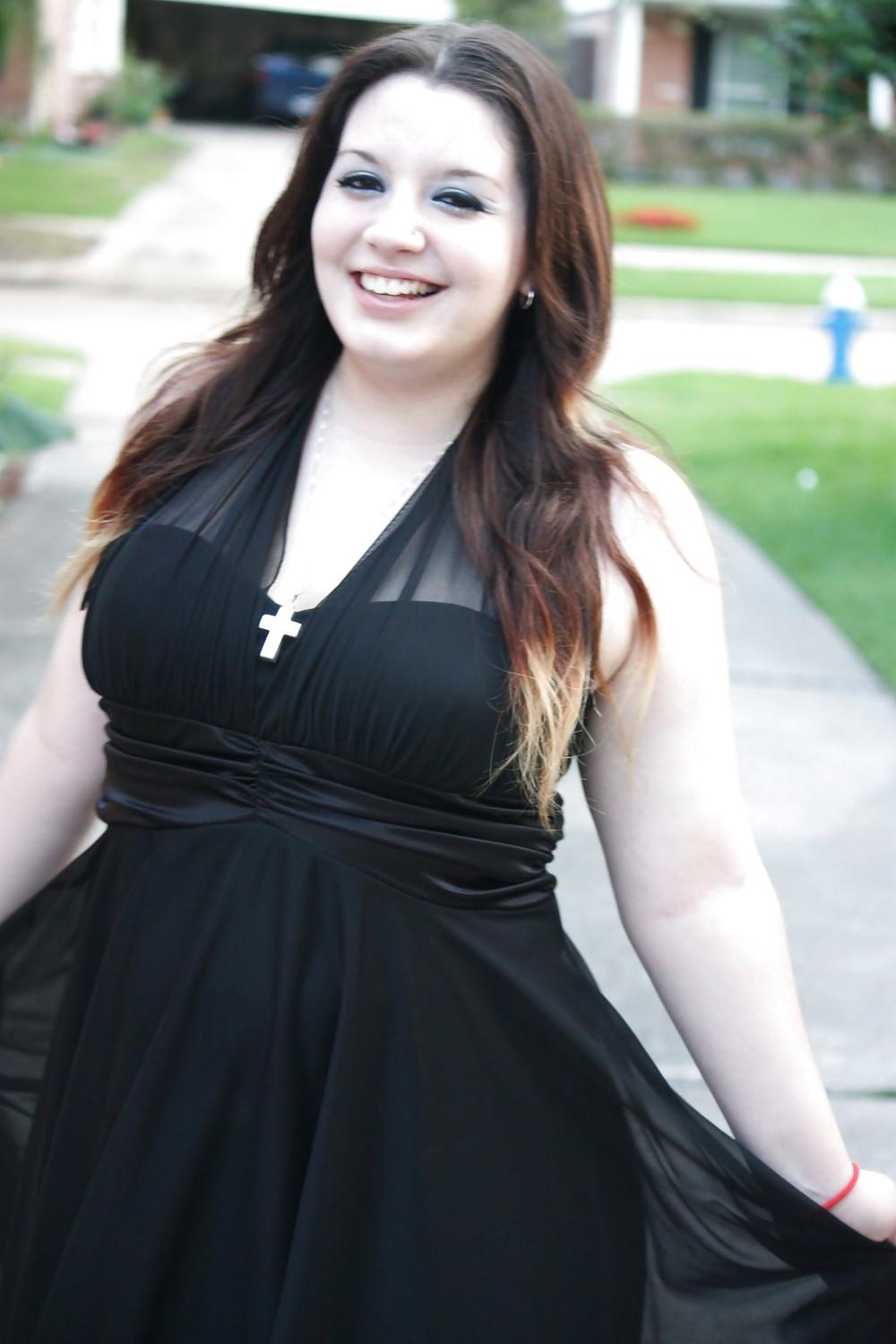 25P Cute Chubby Girl Part 2