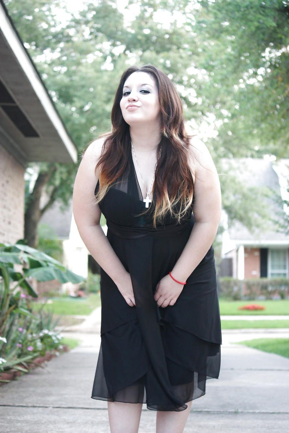 25P Cute Chubby Girl Part 2