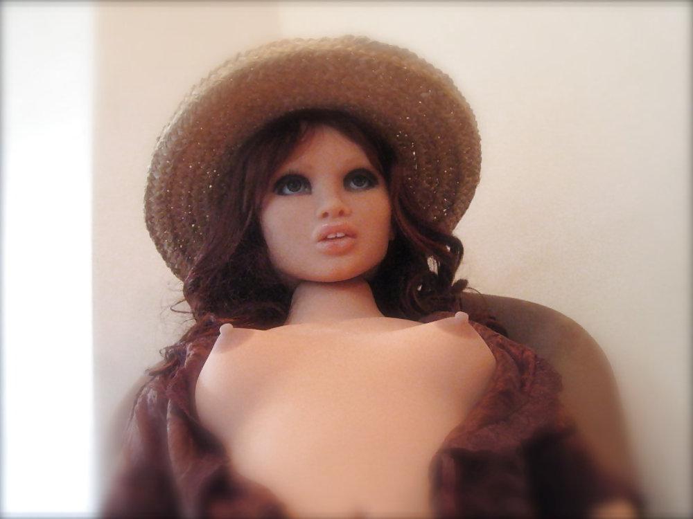 25P Dolls looking Real 01