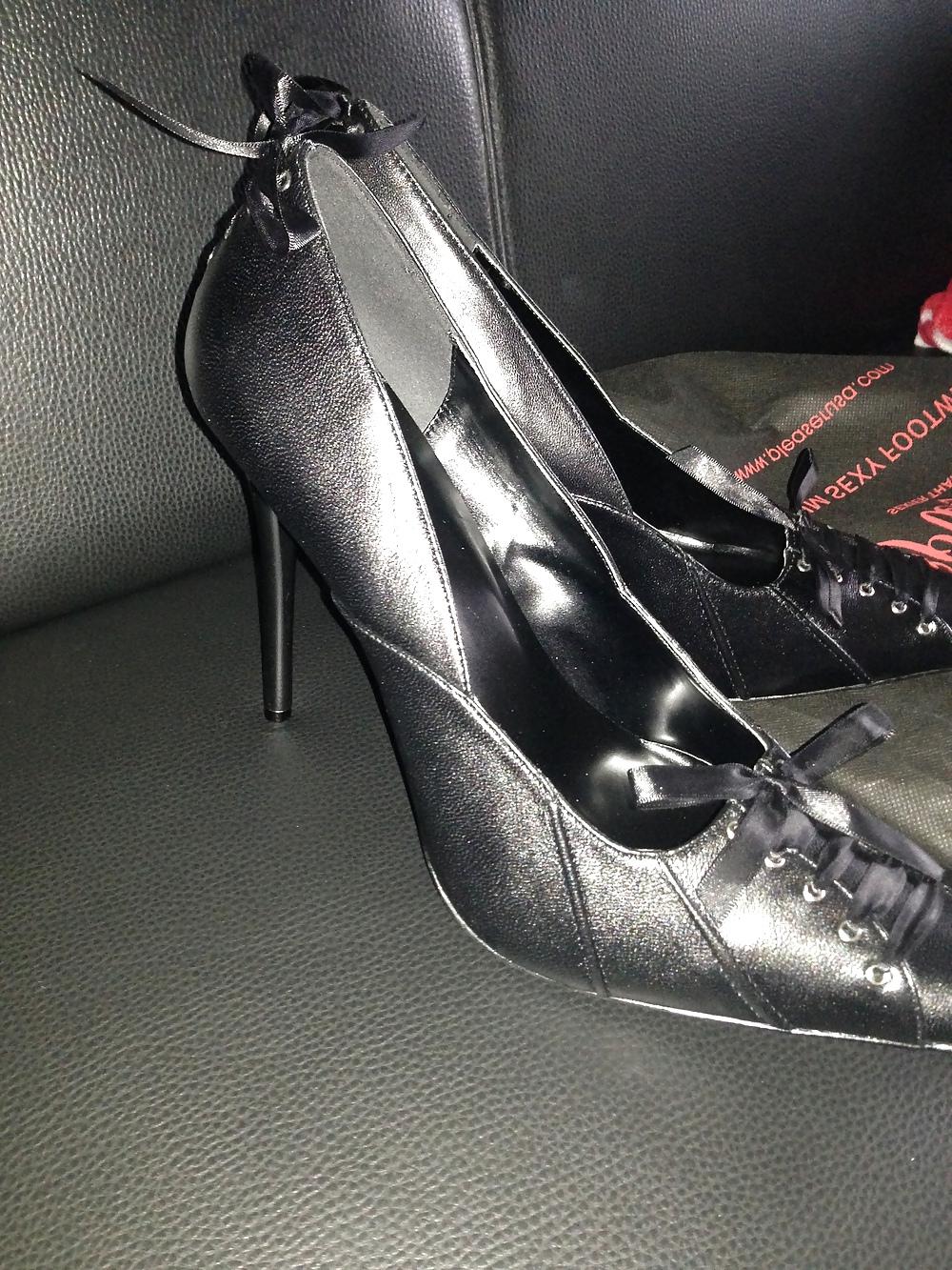 9P New bitch sexy heels