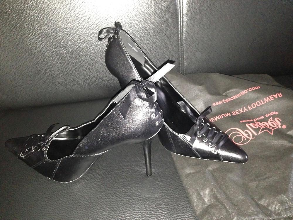 9P New bitch sexy heels