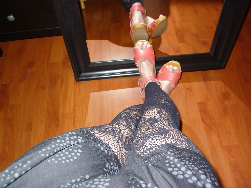 10P Feet and shoes...
