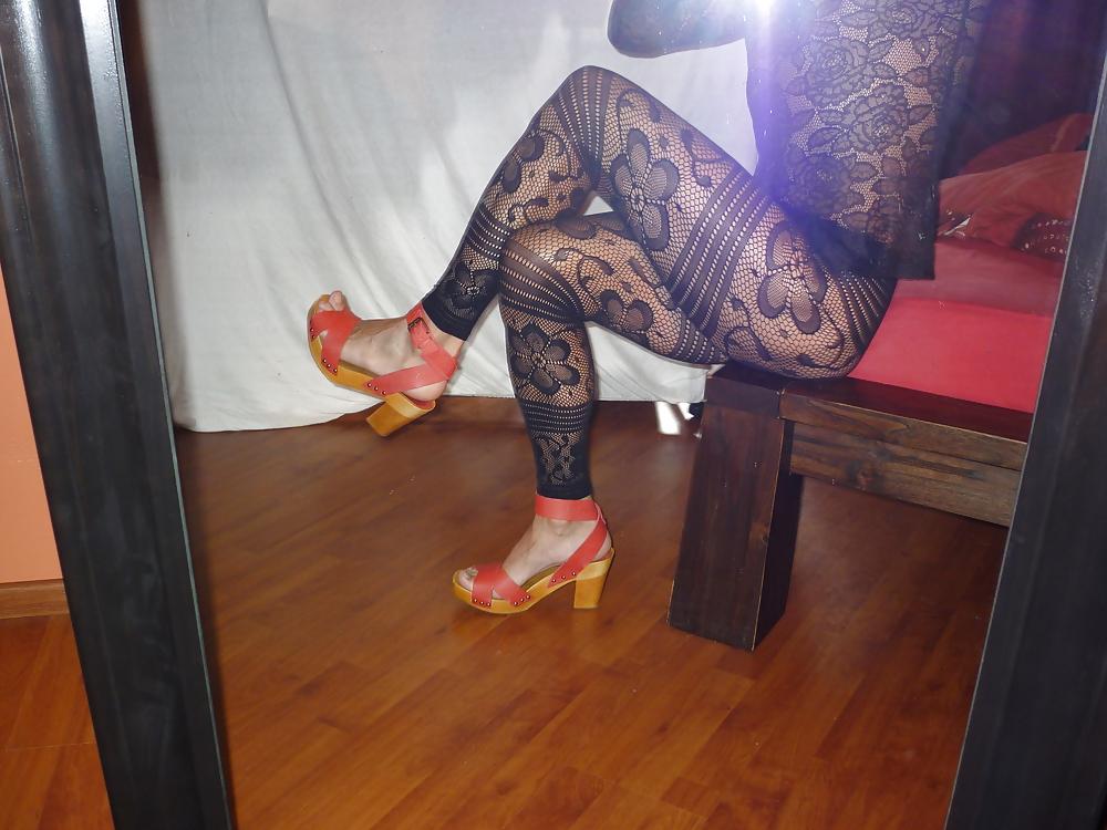 10P Feet and shoes...