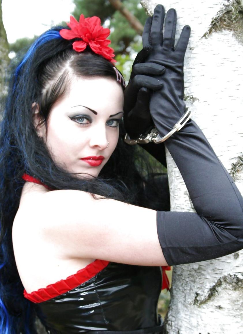 13P Fetish Goddess