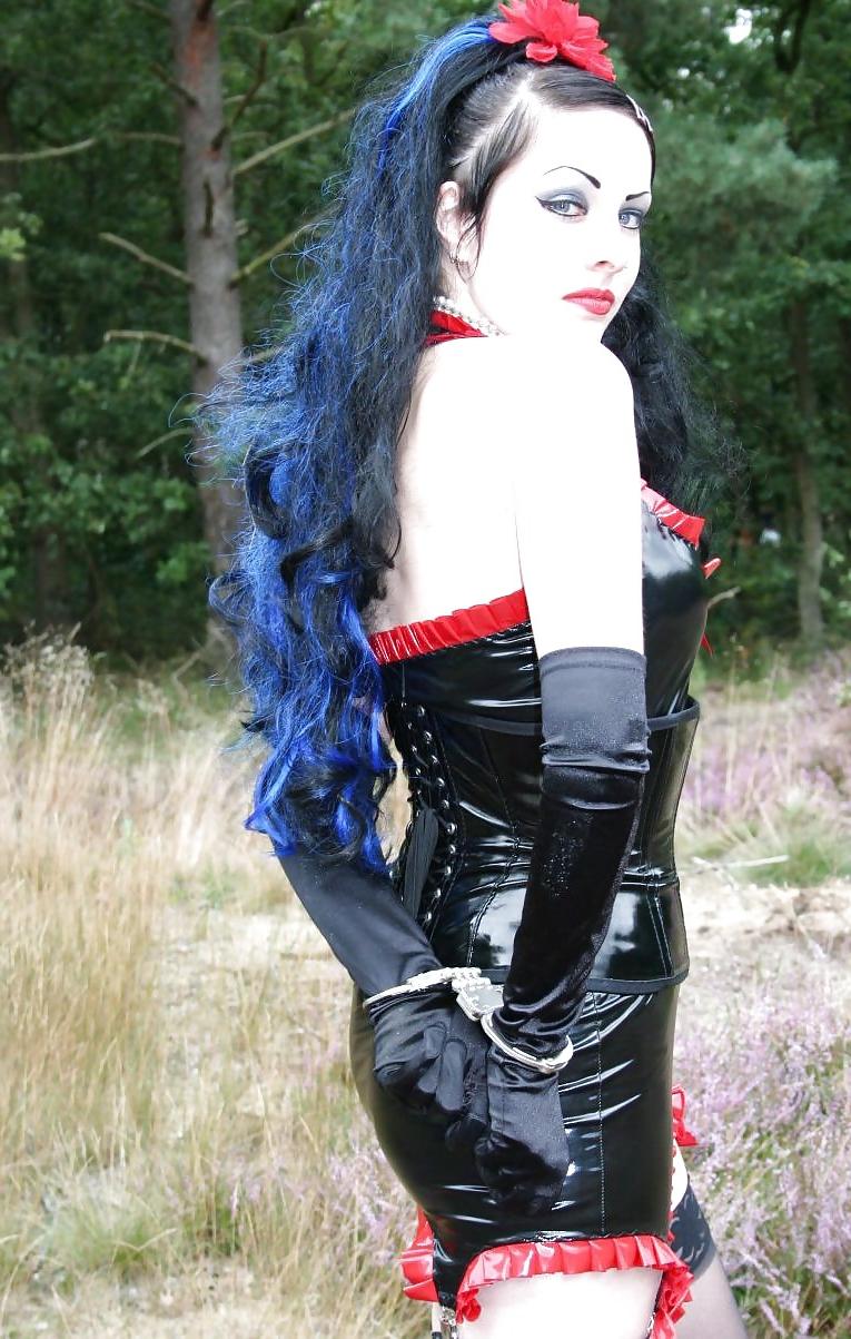 13P Fetish Goddess