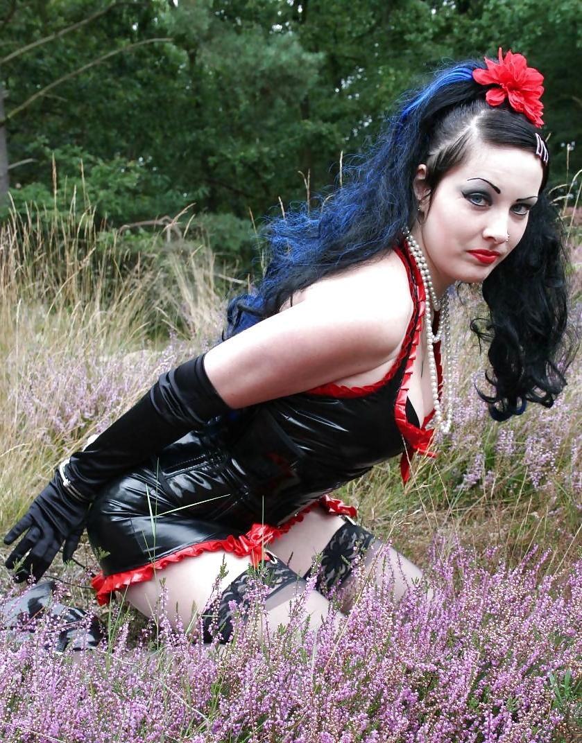 13P Fetish Goddess