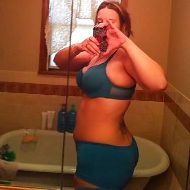25P Cute Curvy Amateur 2