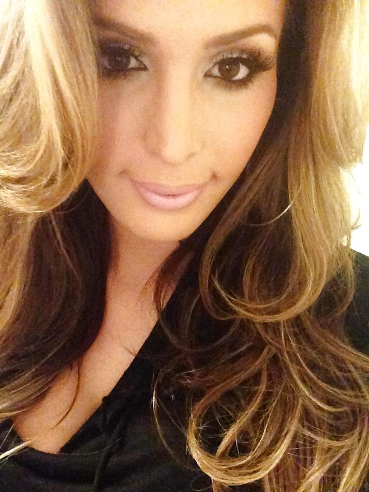 16P Carmen Carrera (Transition to female)