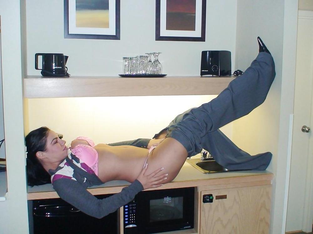 25P A real hot amateur girl.