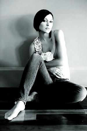 9P Emma WIllis Feet