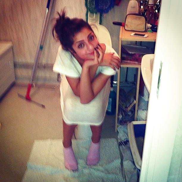 4P Toilet babes