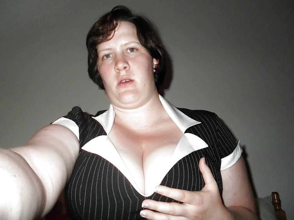 20P Chubby Bitch