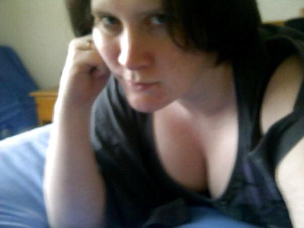 20P Chubby Bitch