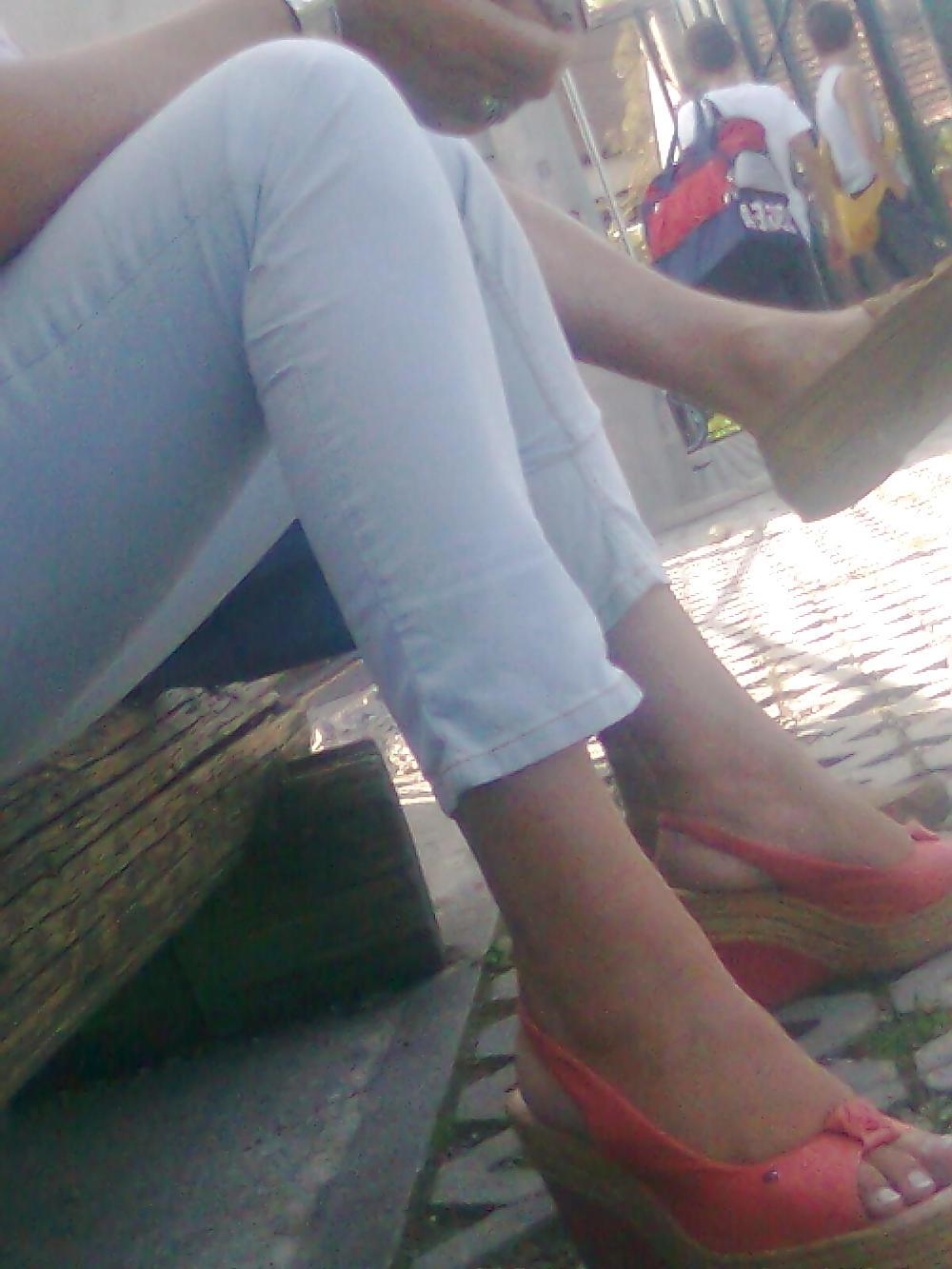 10P Hey, she's my little queen  