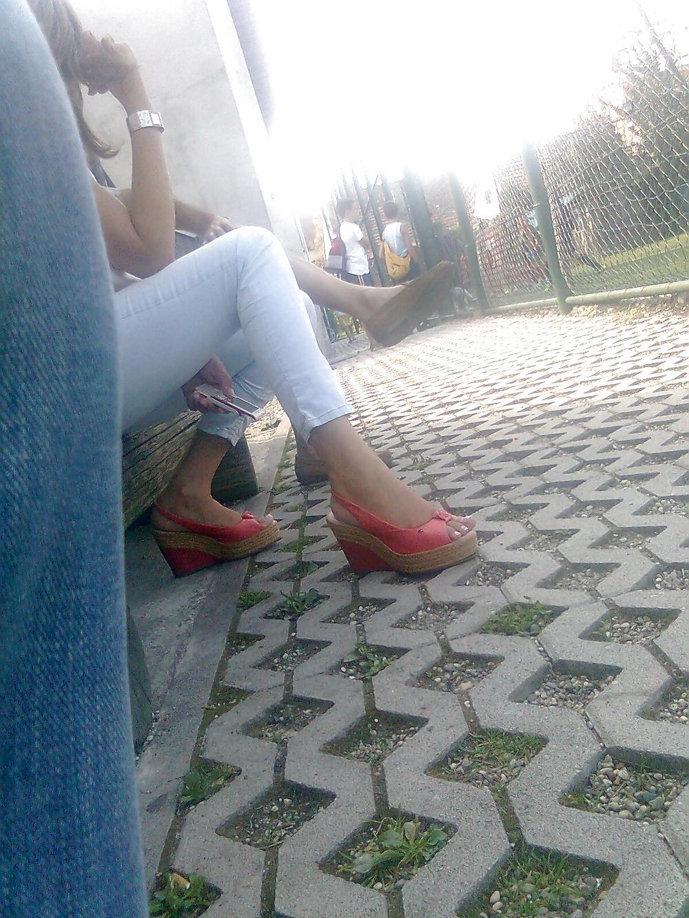 10P Hey, she's my little queen  