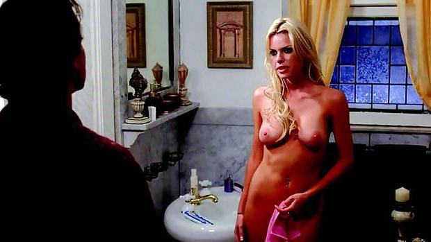 25P Topless celebs