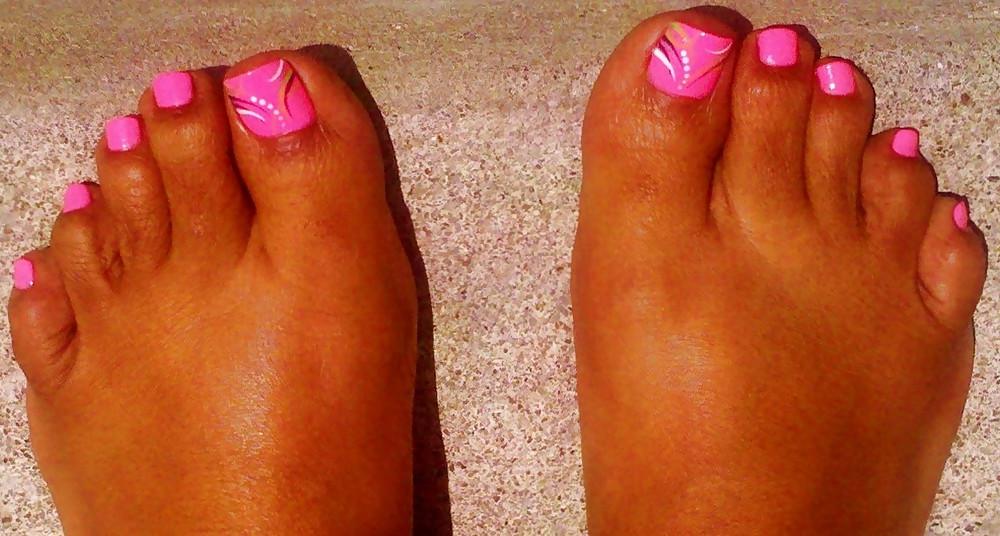 19P feet and toes