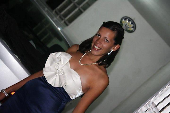 10P LUISA FLAQUITA PUTA