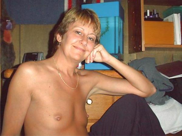 25P Titless