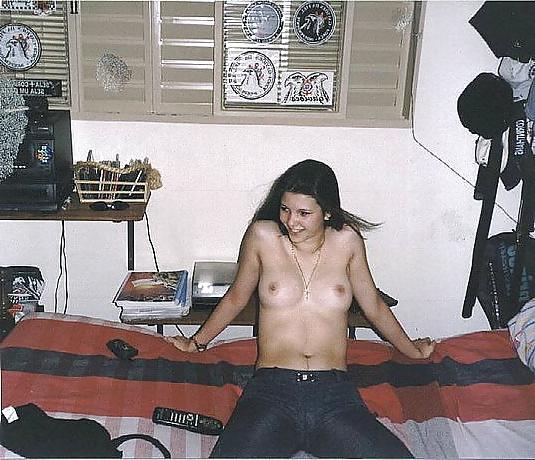 24P Amateur Topless 3