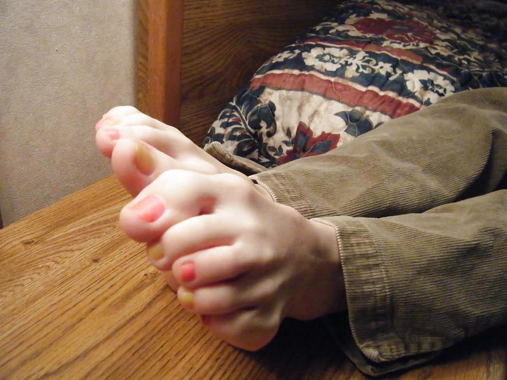 25P Feet, Legs, Toes And Soles #11 BoB