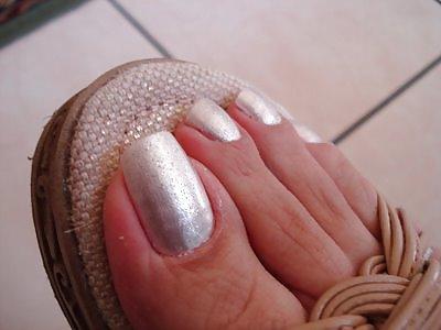 25P Deusa Grazi sexy toes