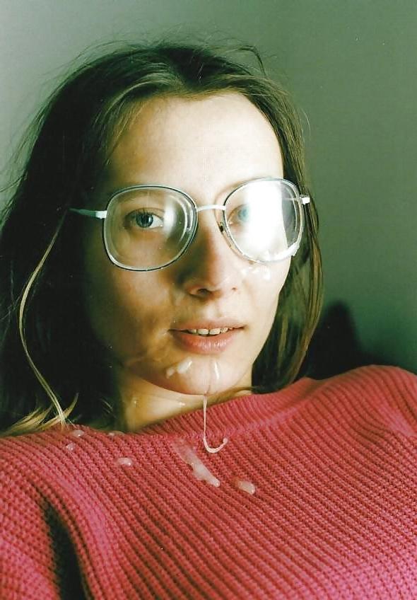 25P Splashes On Glasses