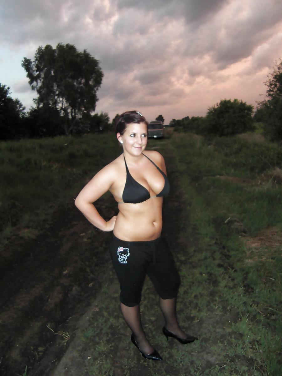 25P German Chubby in Nylons