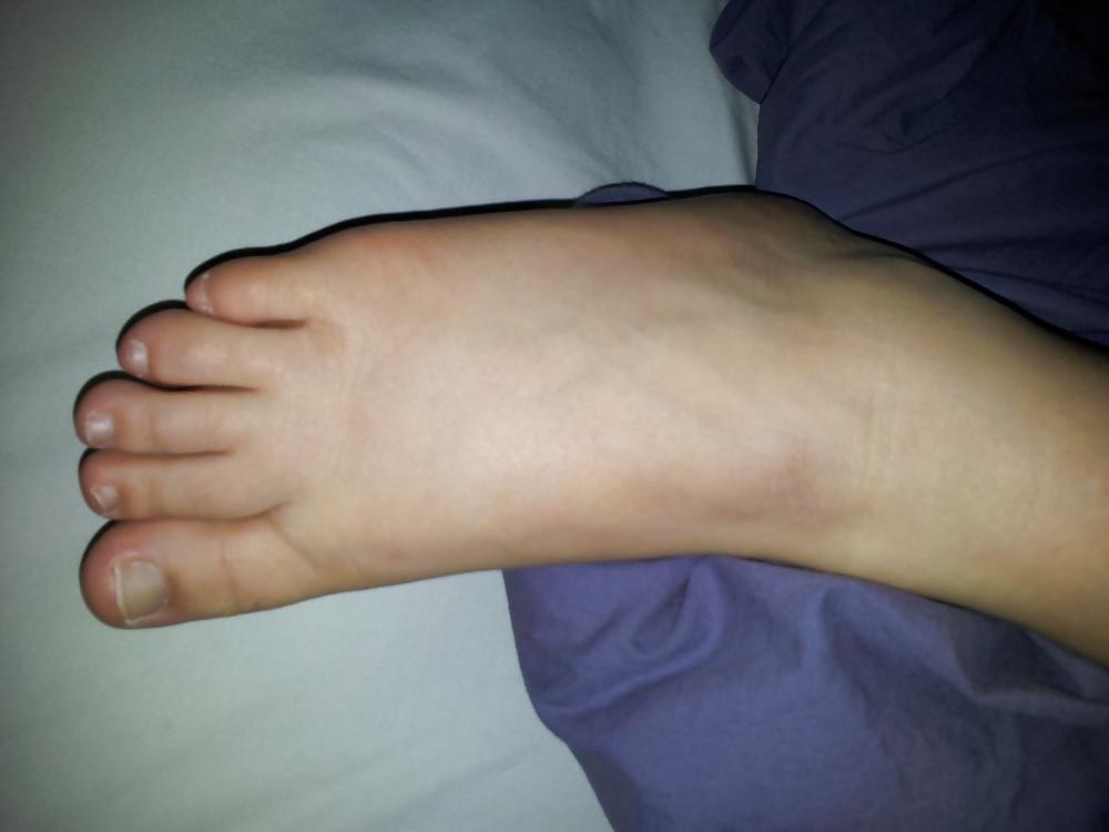 23P Ten Teeny Tiny Tantilizing Toes