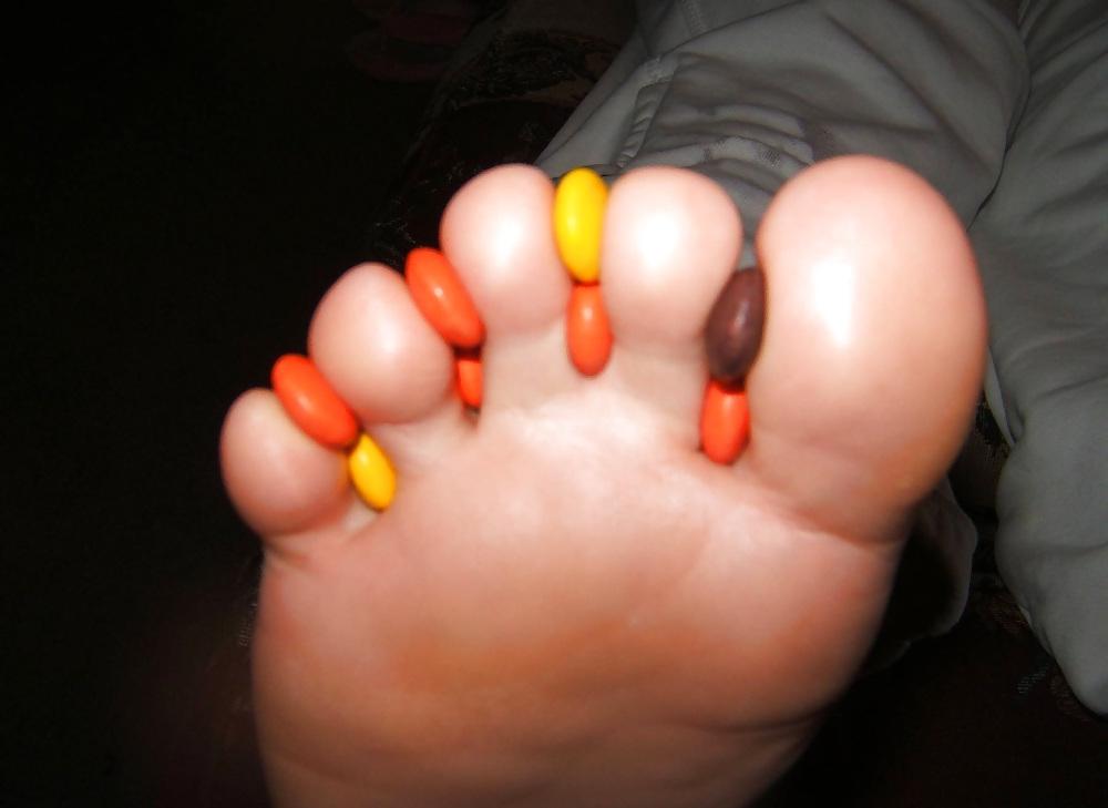 23P Ten Teeny Tiny Tantilizing Toes