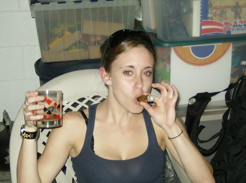 7P Casey anthony sexxy bitch!
