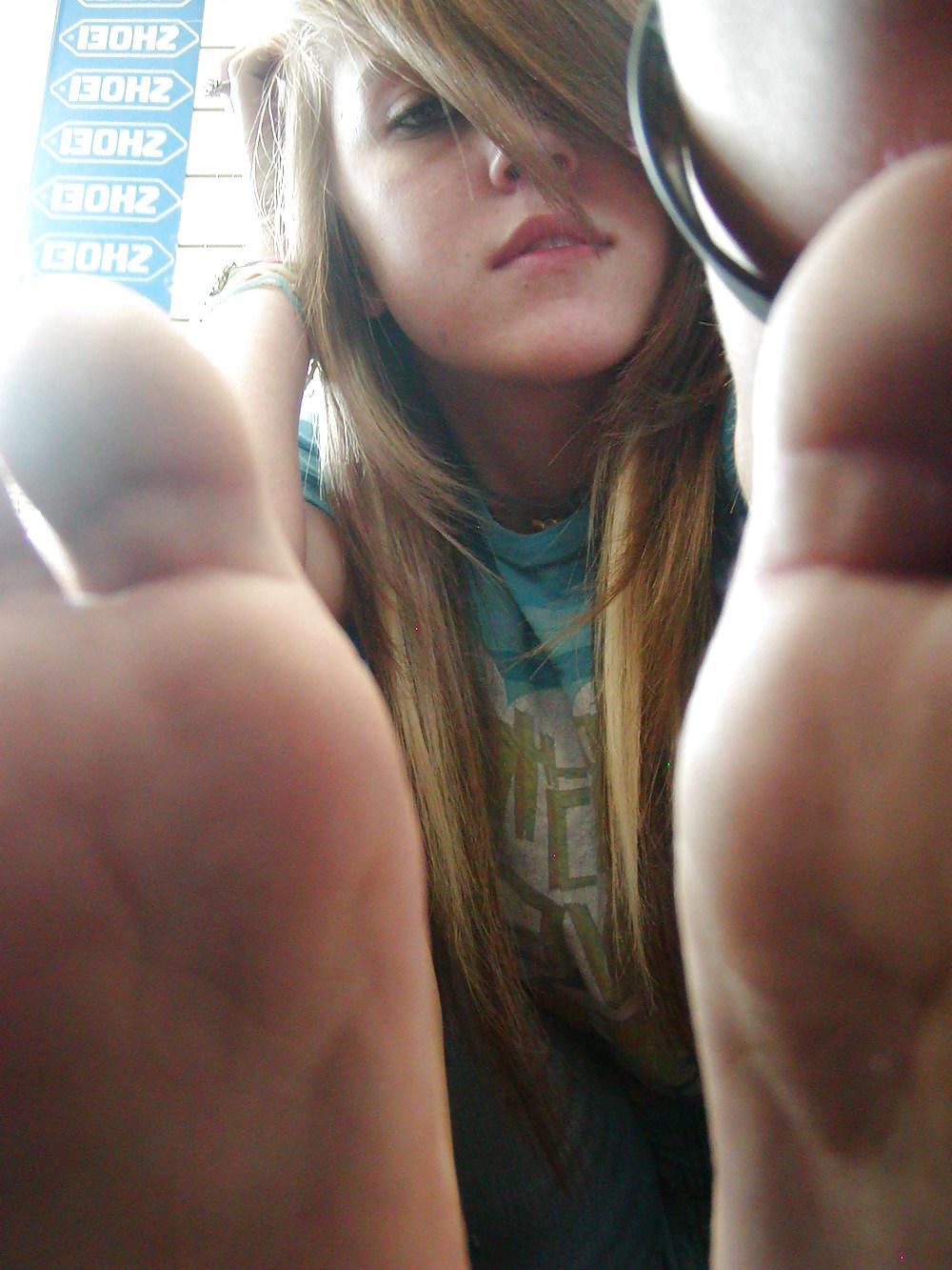 25P Wtf Sexy Teenie Feet reloaded v2.1