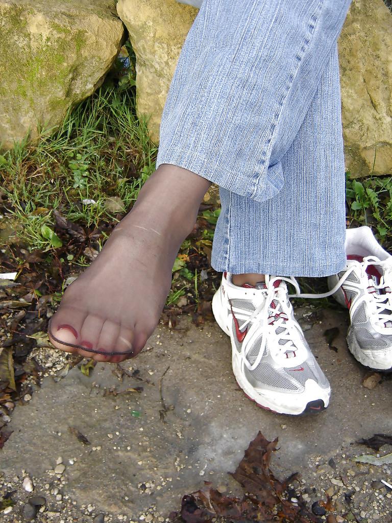 21P Nylon Feet 2