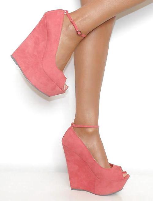 25P Feet and Heel Fetish 7