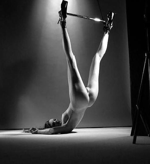 19P Female slaves