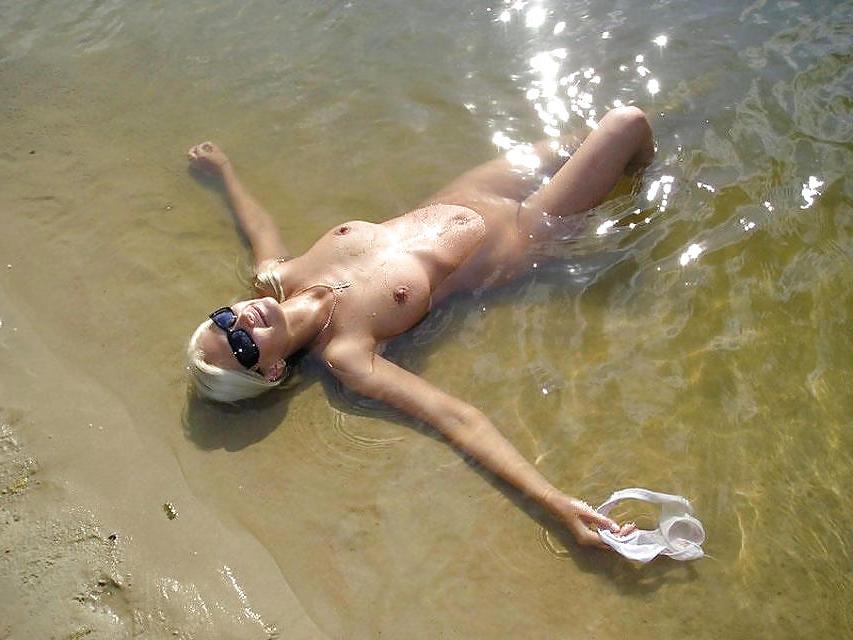 25P Natural nudity